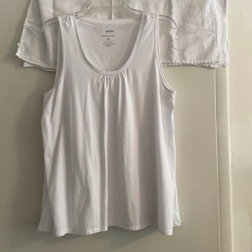 Sonoma, the sun washed tank. Size XL.